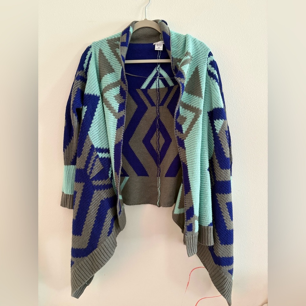 Wet Seal Blue and Gray Geometric Cardigan